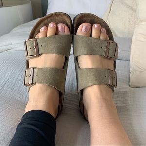 🔥 BIRKENSTOCKS SZ 38 Tan Suede Soft Footbed